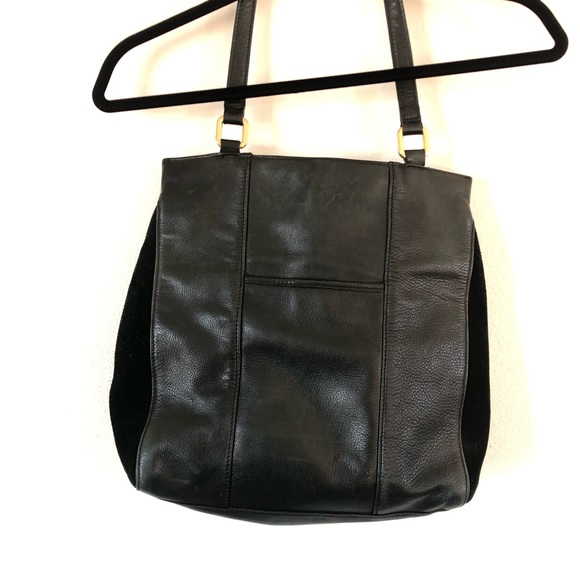 Margot black leather and suede shoulder bag with tassel and gold hardware - Picture 8 of 14